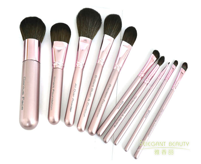 如何保養和維護定制的化妝刷套裝以延長使用壽命？