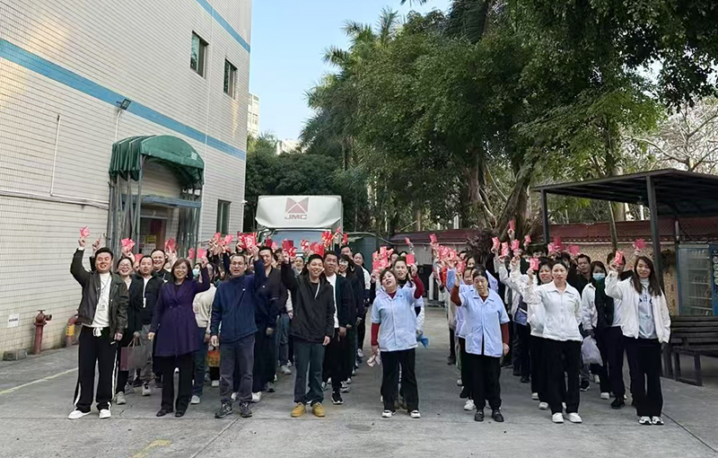 春節的喜慶氣氛仍未消散，新的征程已然拉開序幕。雅香麗今日正式開工啦??！