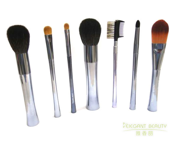 化妝刷定制的歷史與現代：從手工藝到高科技定制